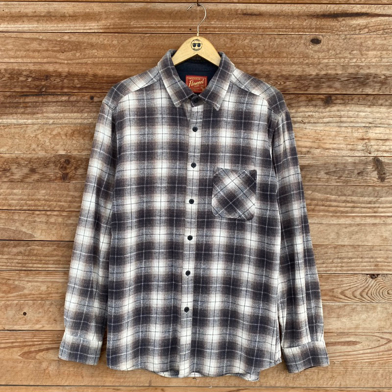 Flanel uniqlo veterano - Warna veterano