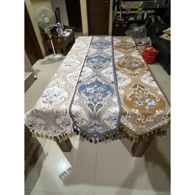 Taplak Runner belgi vintage baru. Taplak meja makan neverending 150x300cm. Taplak meja makan putih .