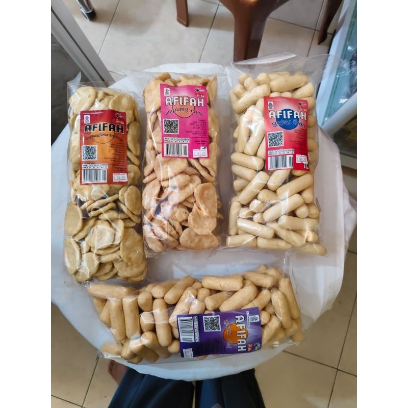 

AMPIANG KEPITING 250GR, AMPIANG CUMI 250GR, GETAS IKAN 250GR DAN GETAS CUMI 250GR TOTAL 4PCS