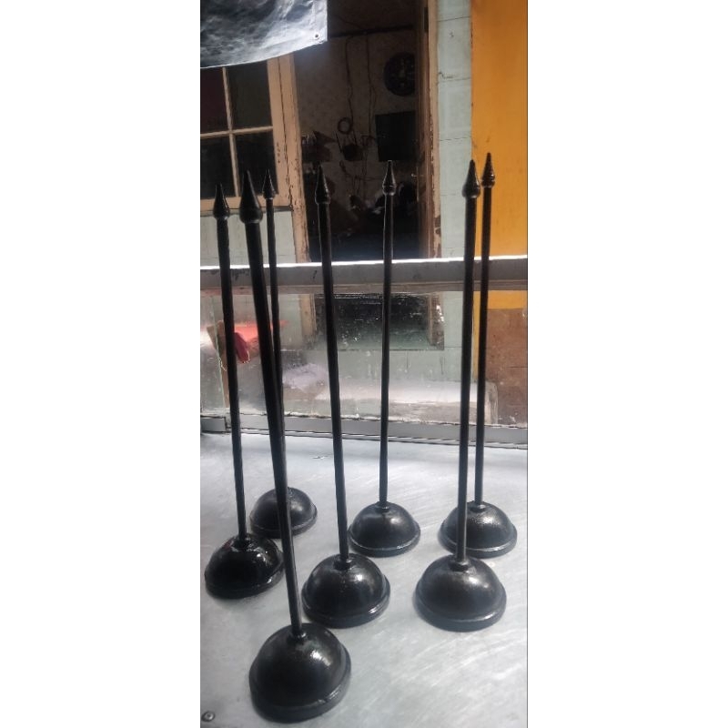 

Tiang benderanya hiyasan meja kantor dan.gmeja .guru.ukuran 35x5cn