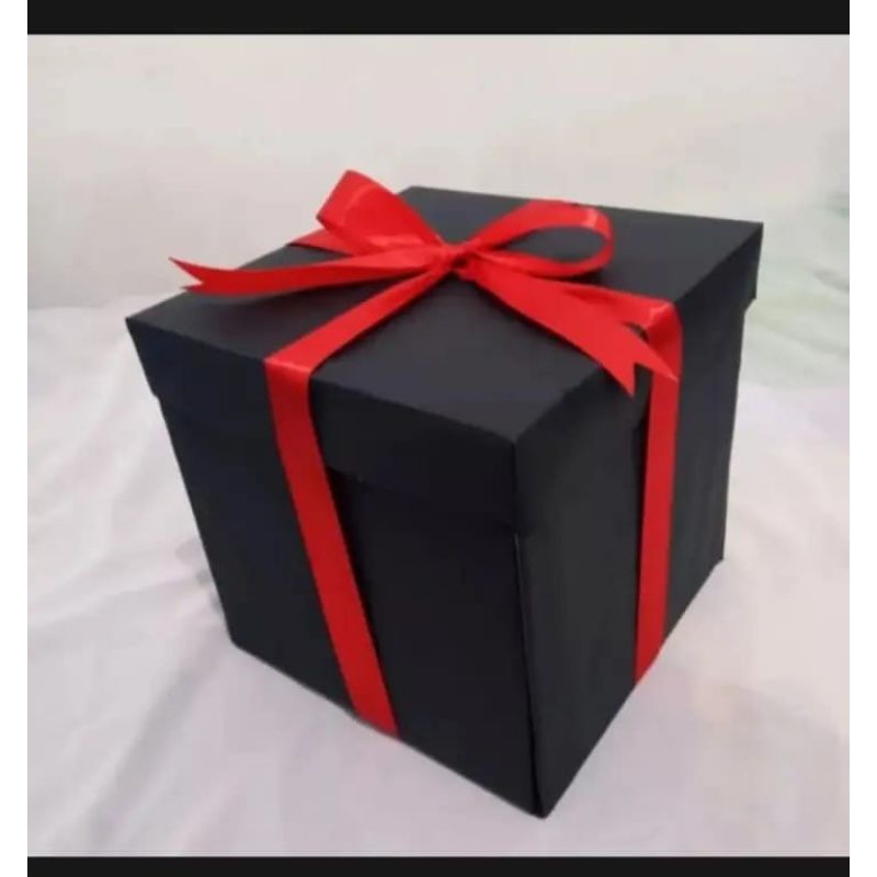 

eksplosion box kado isi snack uang isi sendiri