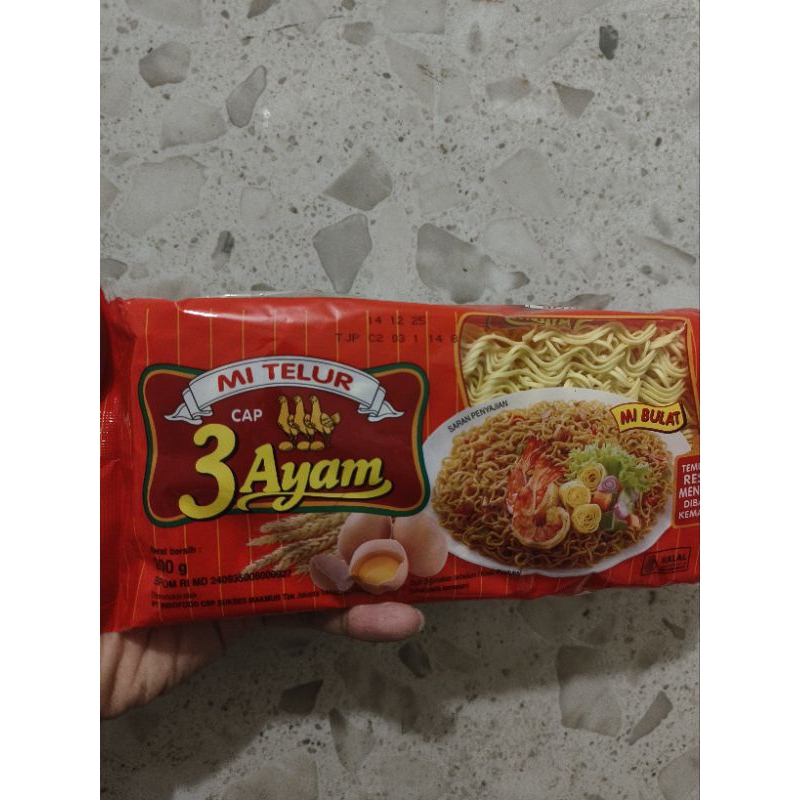 

Mie Telur Cap 3 Ayam Kemasan 200 Gram