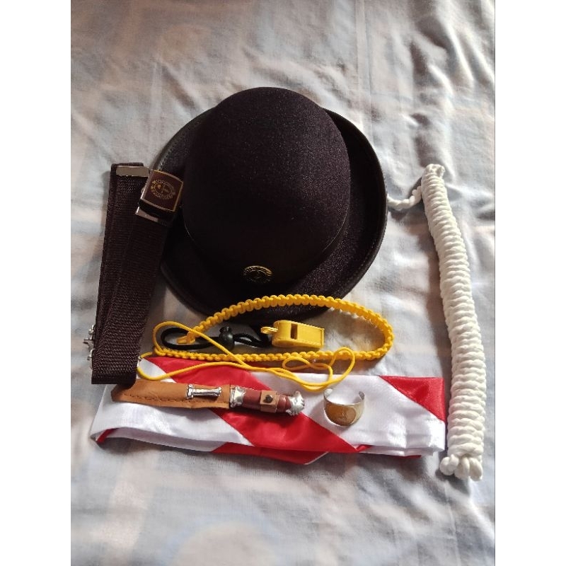 satu set atribut pramuka sma putri penegak penegak