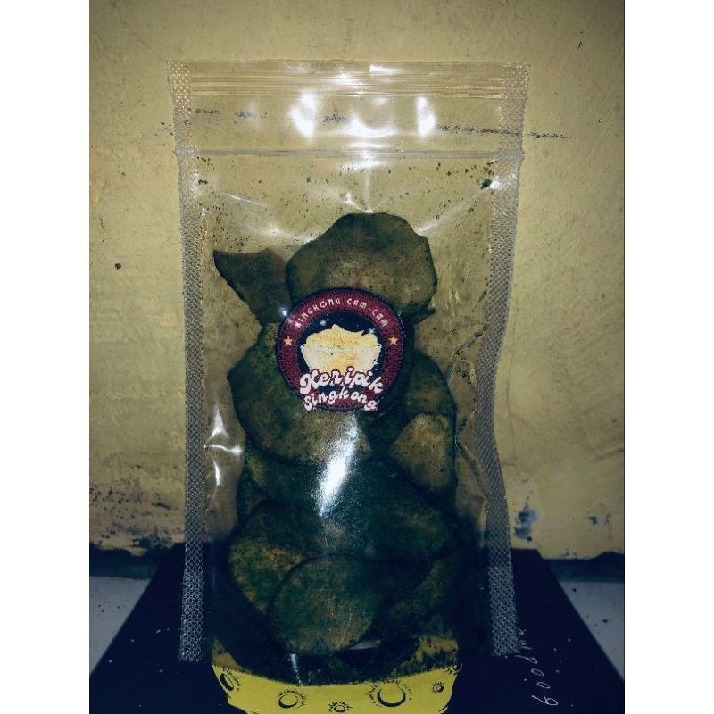 

Keripik singkong cabe hijau renyah dan gurih.