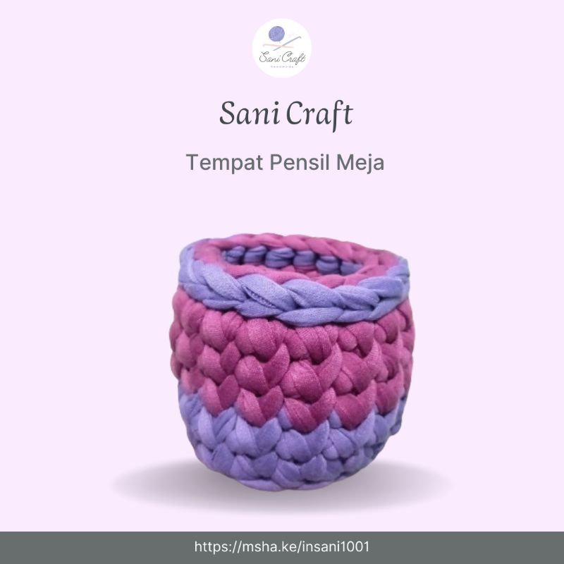 

Rajutan Tempat Pensil Meja