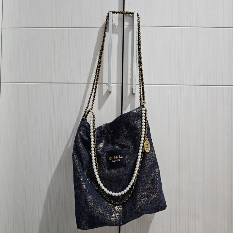 Chanel beaute VIP gift set bag