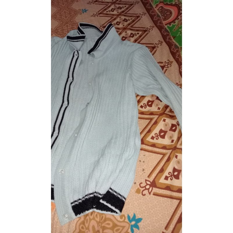 PRELOVED sweater rajut wanita