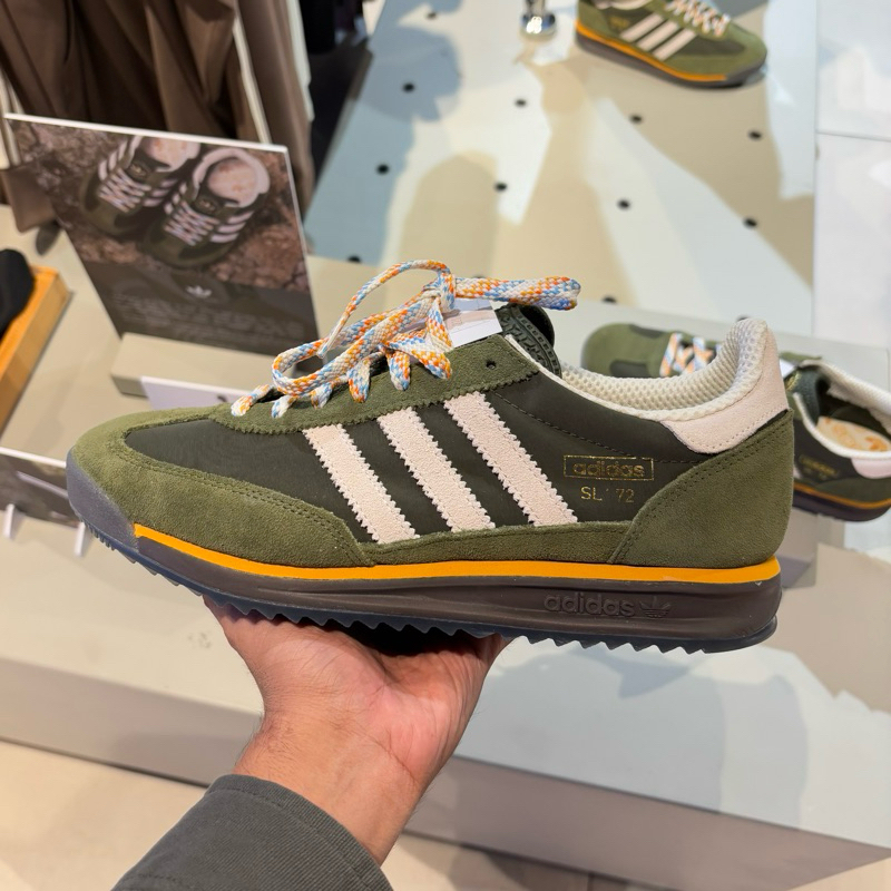 ADIDAS KALIMANTAN SL72 (LIMITED) NON PIG SKIN RESMI INDONESIA