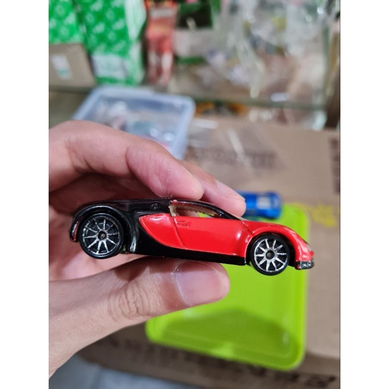 hot wheels hotwheels Bugatti Veyron Loose tidak mulus sesuai foto