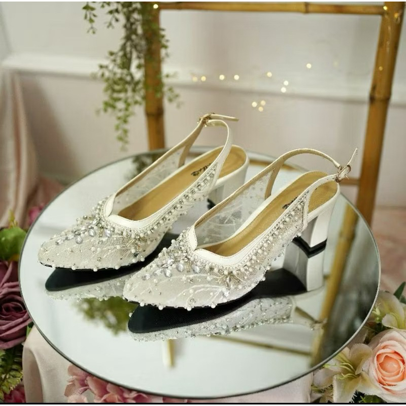 Deu_Calantha Sepatu Ankle Strap Aghnia White | Size 37