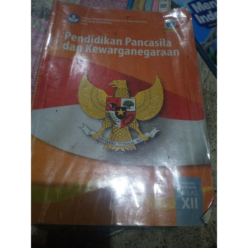 kewarganegaraan sma kelas XII kemendikbud