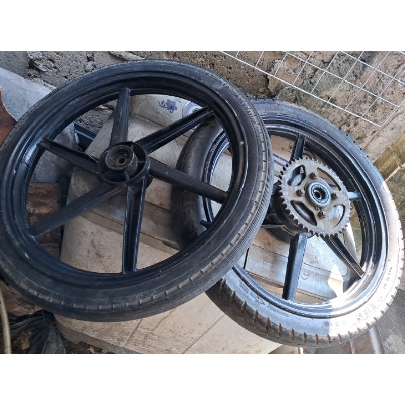 Velg rossi sprint megapro mega pro gl pro Tiger gl cb racing palang ring 17 kelengkapan seperti difo