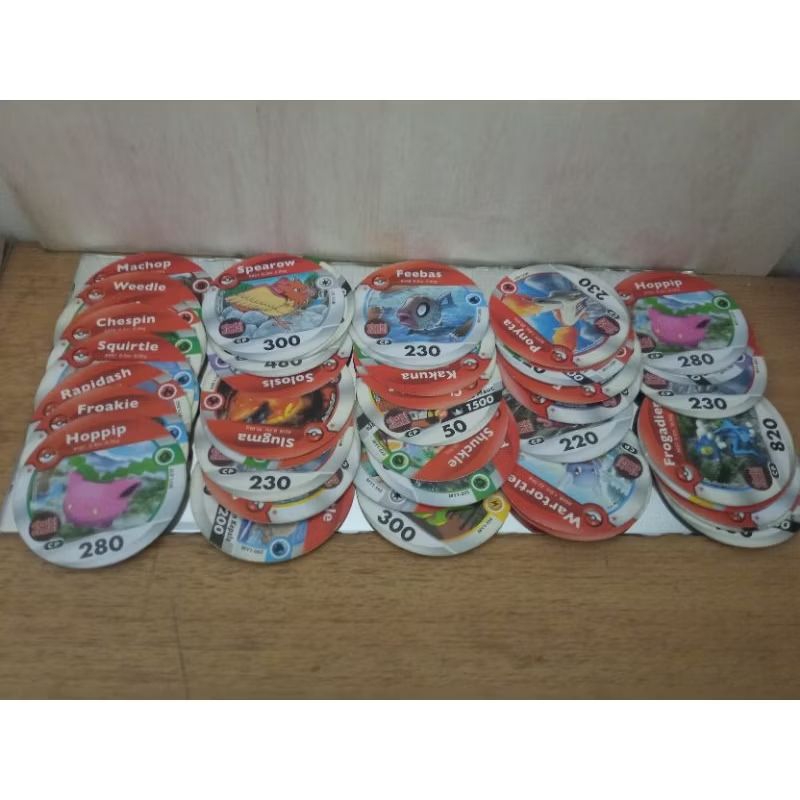 Medallion Pokemon Choki Choki Random PokeBall dapat 3( Baca Deskripsi )