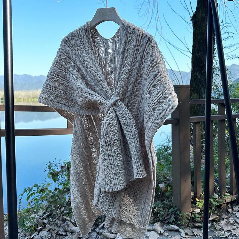 RAJUTID AMIRA PONCHO SLINGGERVEST LOOSE MANTEL RAJUT/KNIT OUTER IMPORT