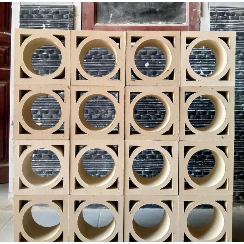 Roster Beton / Roster Beton Modern / Roster Beton Putih Motif Gorong-Gorong