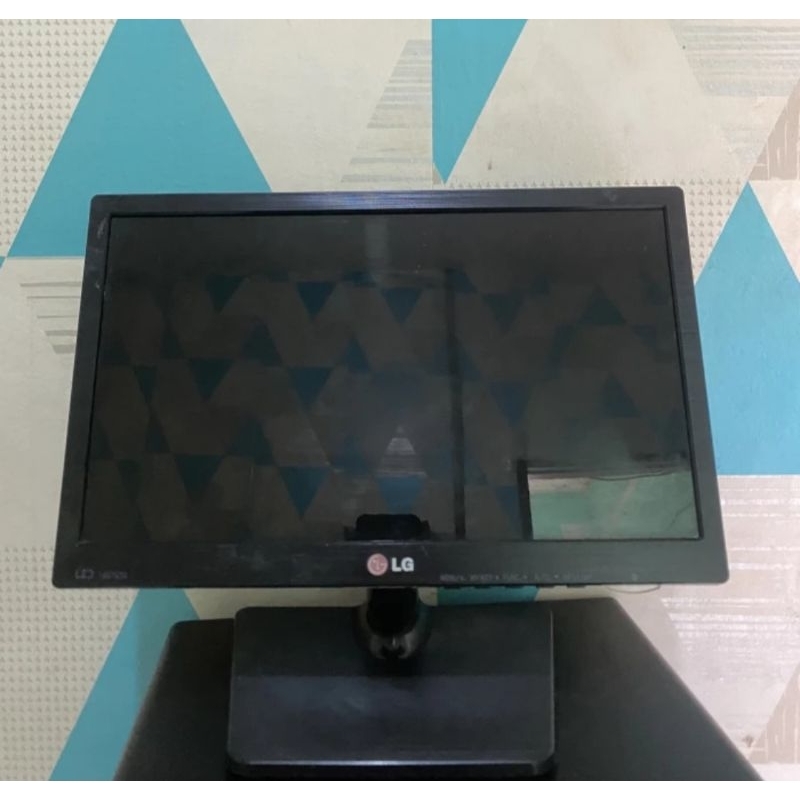 MONITOR LED LG 16 INCH LIKE NEWW