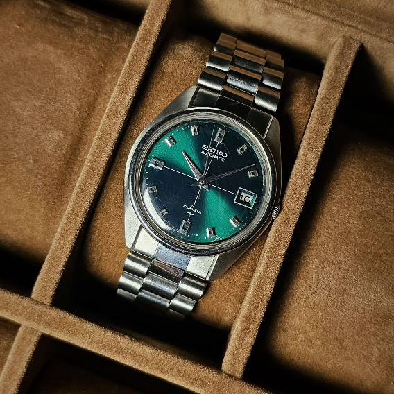 Vintage Seiko Automatic Cal. 7005 with a Rare Green Jade Crosshair Dial