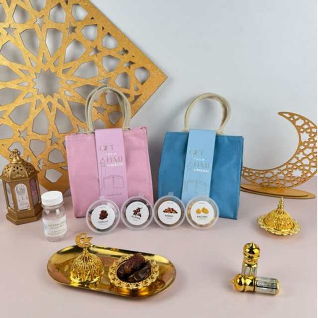 

KHUSUS PRE ORDER | Paket Salam | Souvenir Hampers Gift Oleh oleh Haji Umroh