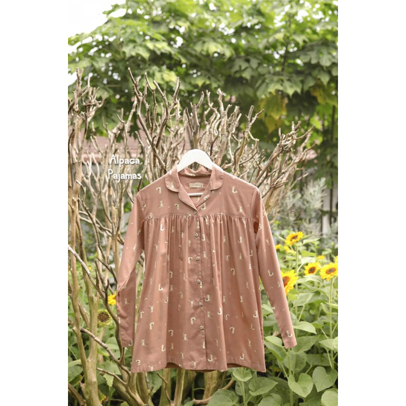 Ditsy Alpaca pajamas (L)