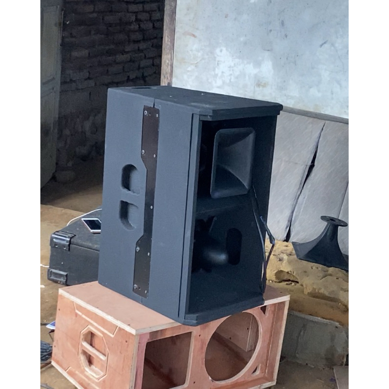 box T24N 12 10/12 inch bahan meranti super