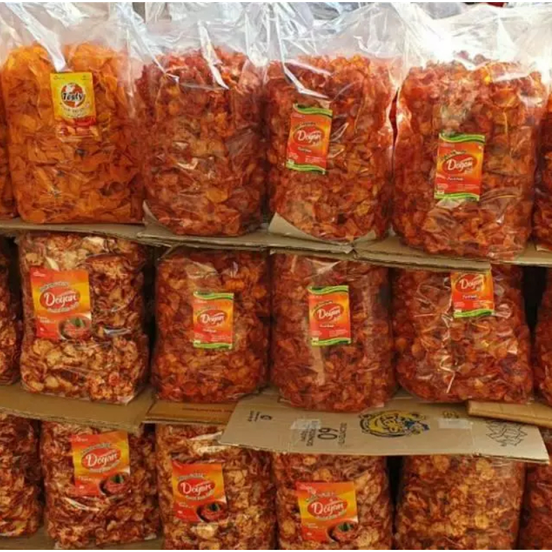 

Keripik Singkong Balado Basah 1kg – Pedas Gurihnya Nampol, Bikin Doyan Terus!