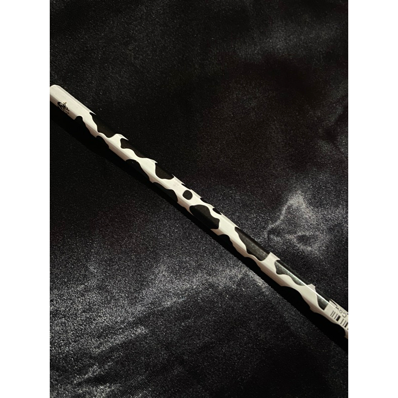 

PENSIL COW