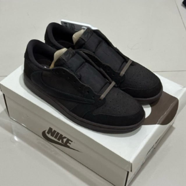 Nike Air Jordan 1 Low Travis Scott “Velvet Brown”