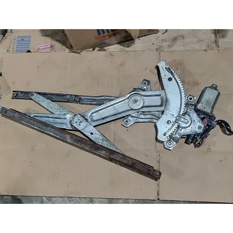 Regulator power window toyota all new corolla great corolla(depan kanan)
