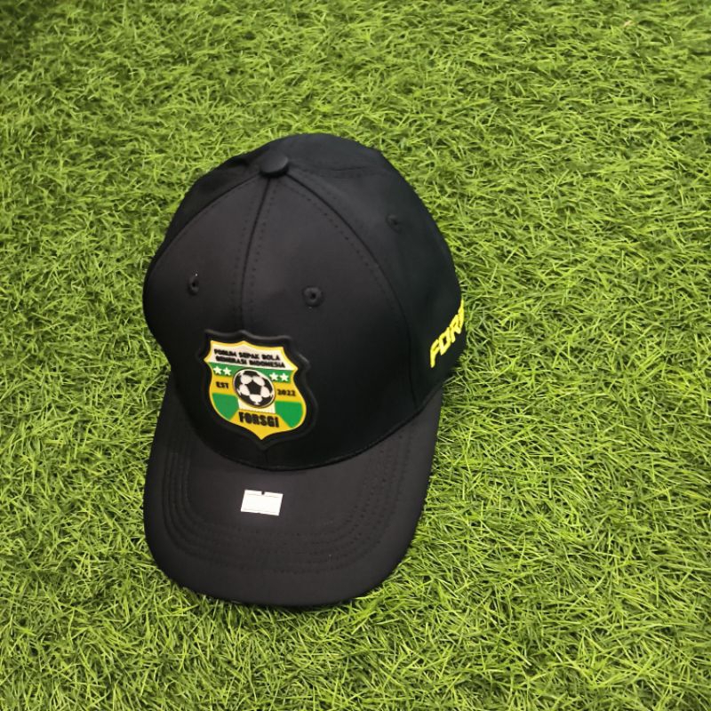 TOPI HITAM BORDIR KUNING.
