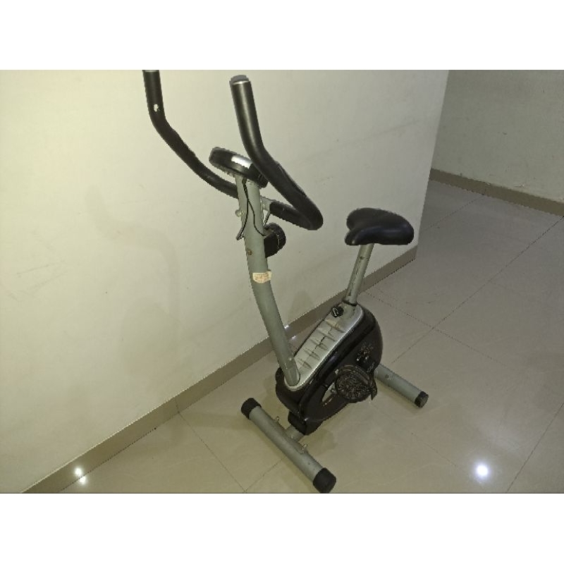 Sepeda Statis / Exercise Bike / Stationary Bike X2FIT Magnetic Bekas