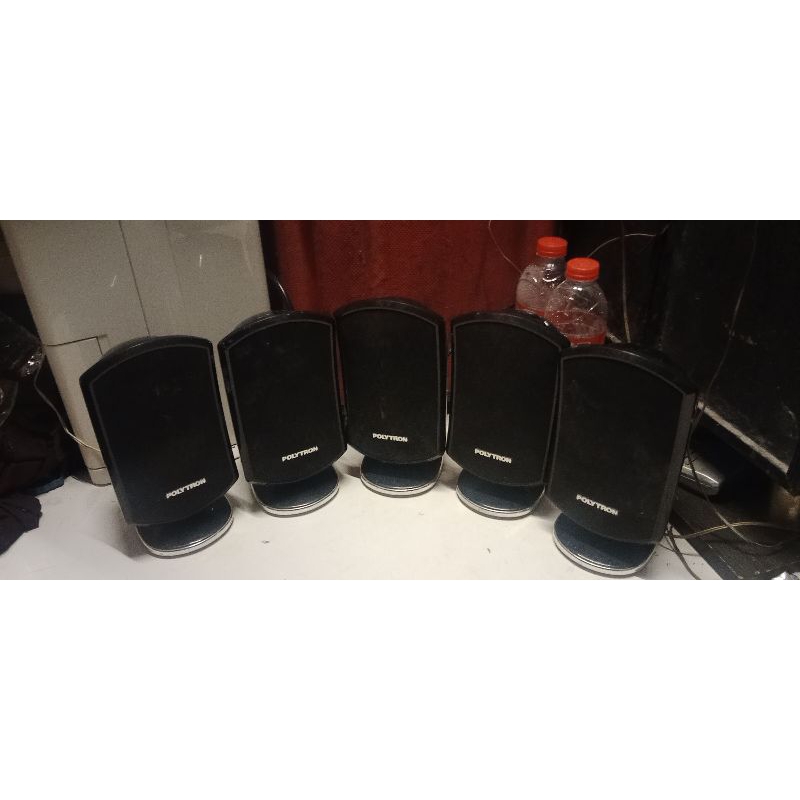 5 buah speaker satelit Polytron