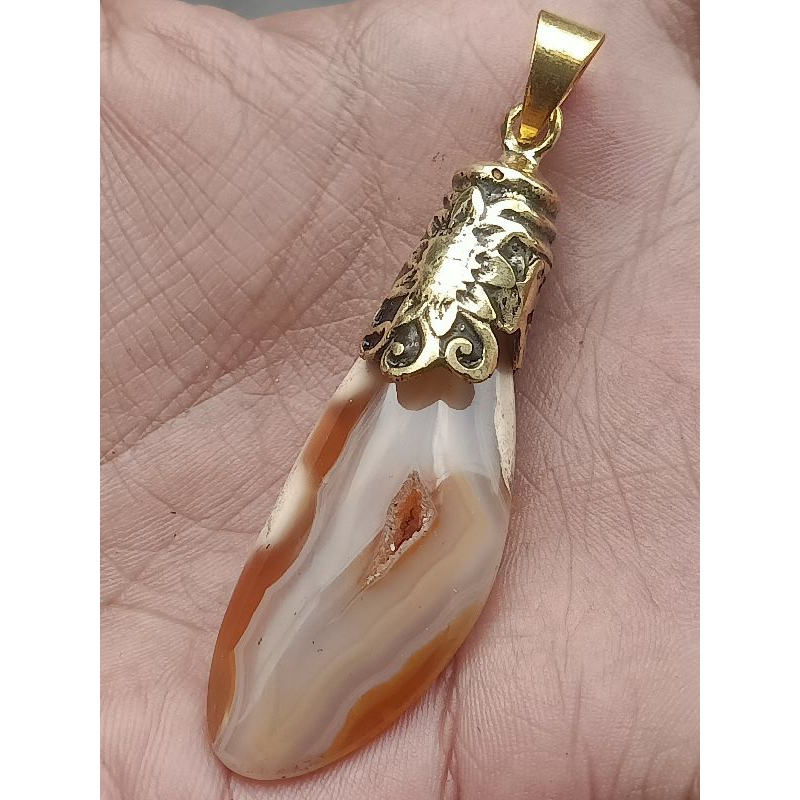 liontin Calsedon Unik