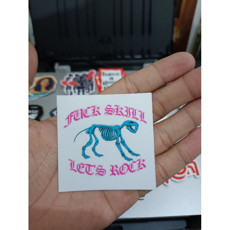 

STIKER SKENA/KALCER/BAND Teenage Death Star , vinyl premium anti air ,serbaguna untuk helm,laptop,tumbler,dan benda-benda kalcermu lainnya.