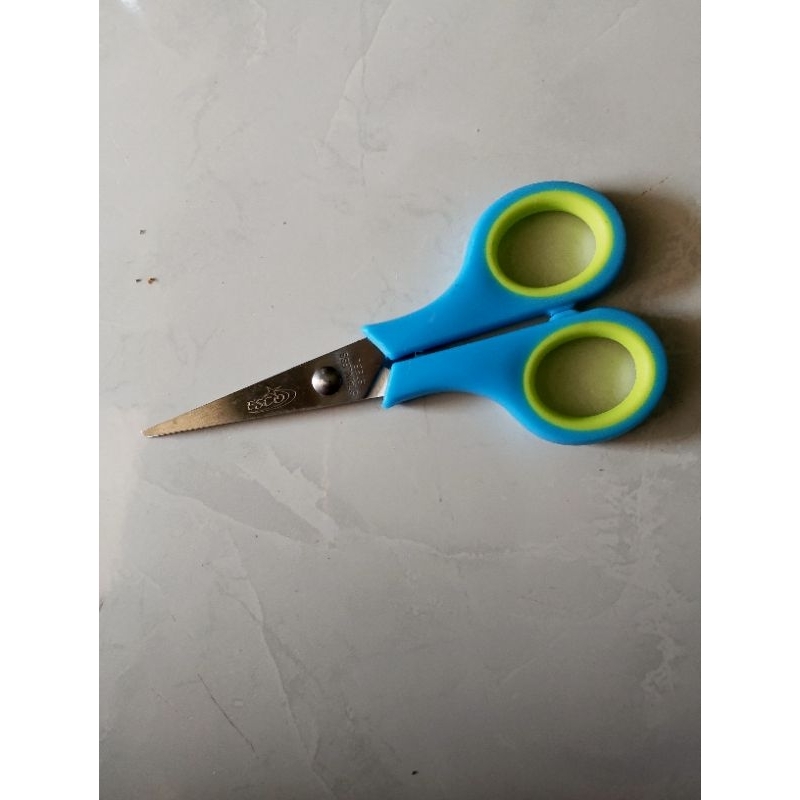

Gunting Esco SDW-4 Best Quality Stainless Steel