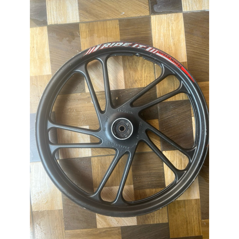 velg depan Honda CS one ORI bekas