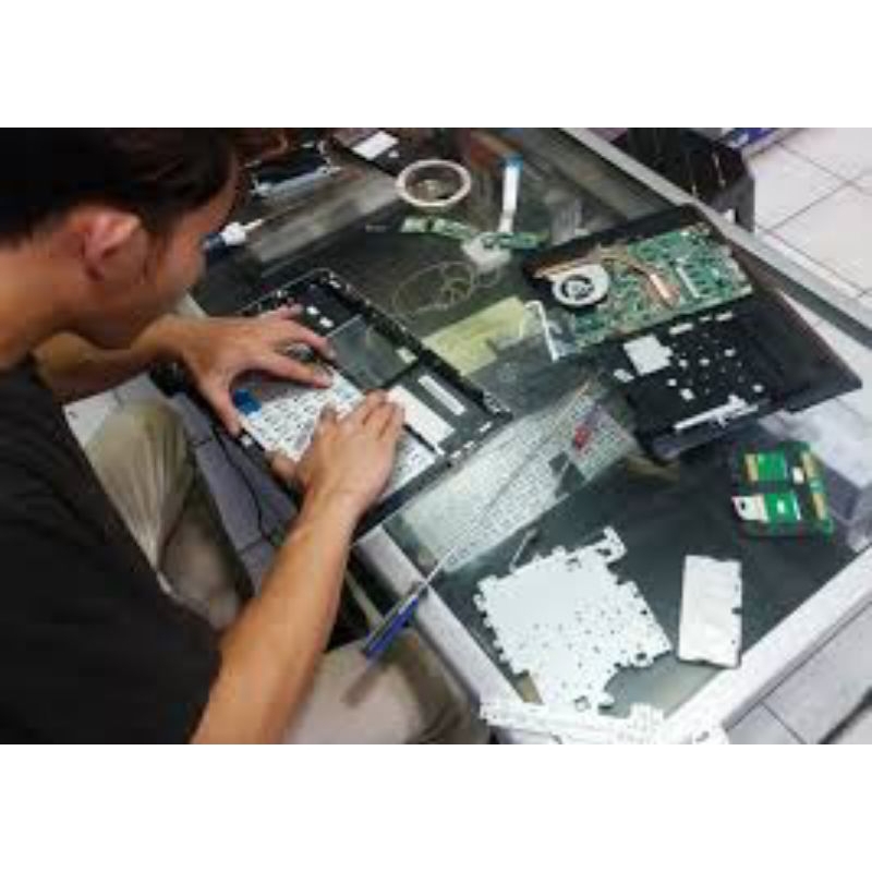 SERVIS LAPTOP DAN PENGGANTIAN KEYBOARD