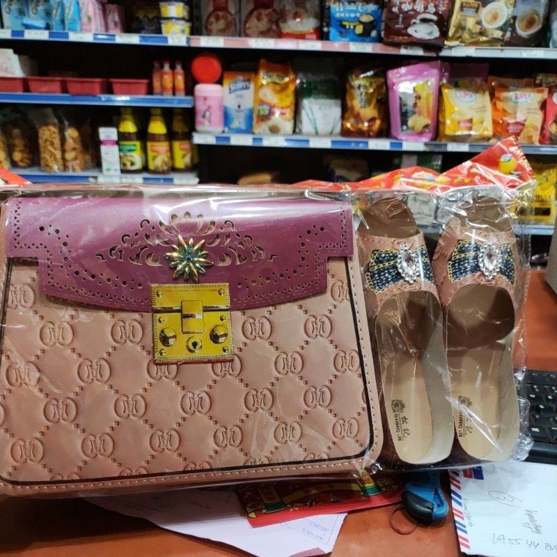 

Tas kertas sembahyang