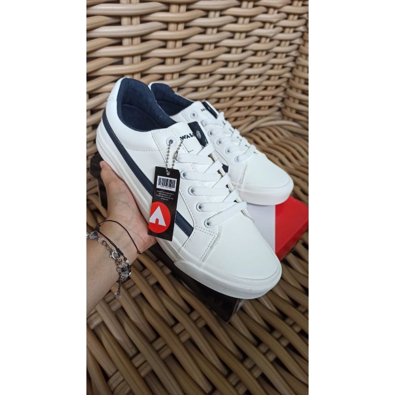 Airwalk Ashburn White/Navy Cuci Gudang