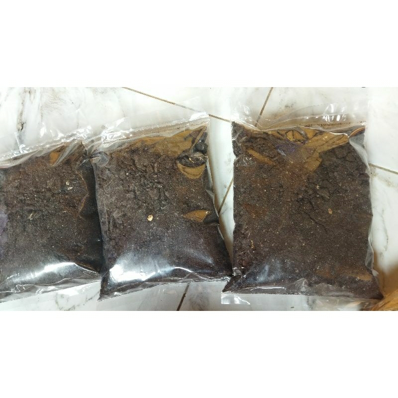 

(1kg)bubuk biskuit hitam/cookies crumb/tambahan toping minuman atau kue