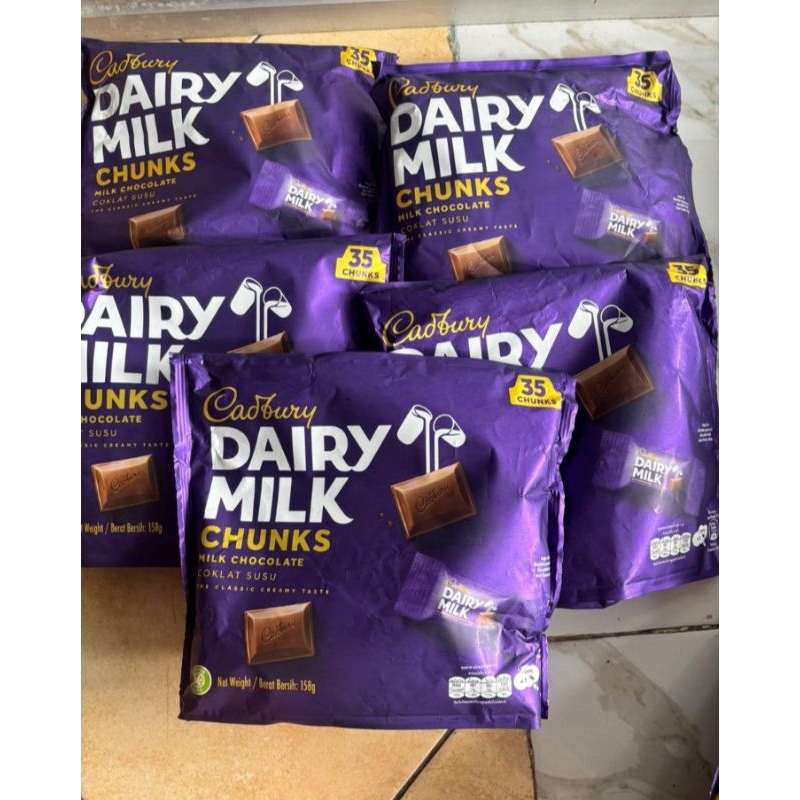 

CADBURRY DAIRY MILK CHOCOLATE 35 MINI BITES