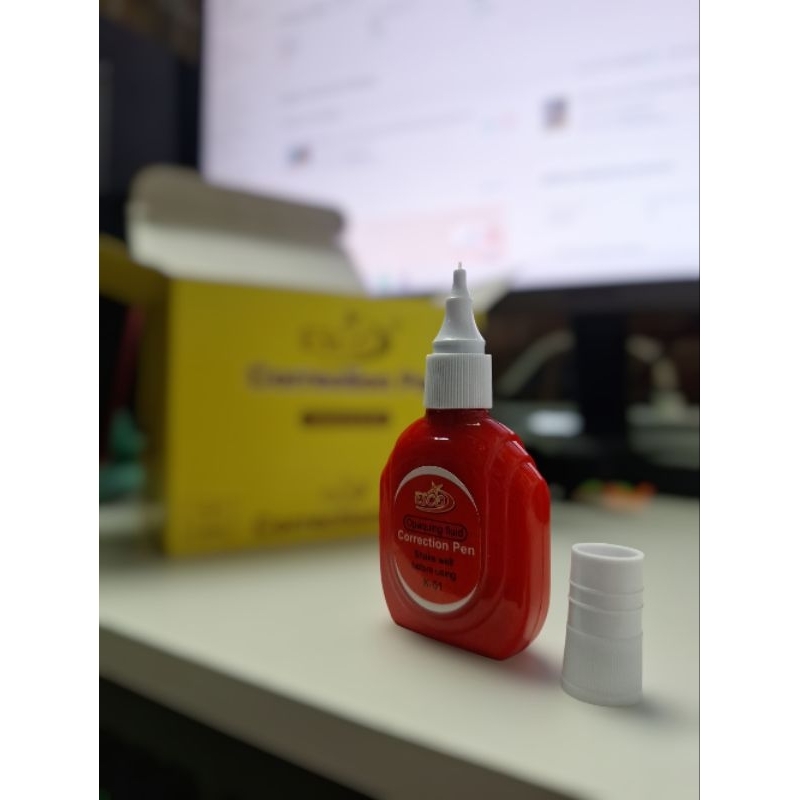 

1 Box isi 12 Pcs - Tip Ex Cair Esco/Correction Pen/Tip X Basah/Penghapus