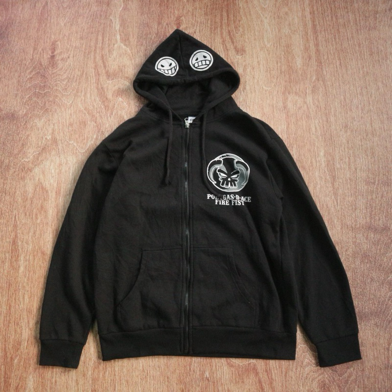 Hoodie Anime ONE PIECE Hitam Official Tag