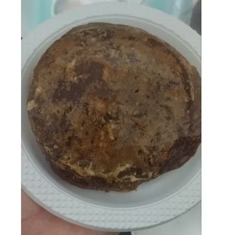 

gula merah dari 100% sari tebu, satu keping