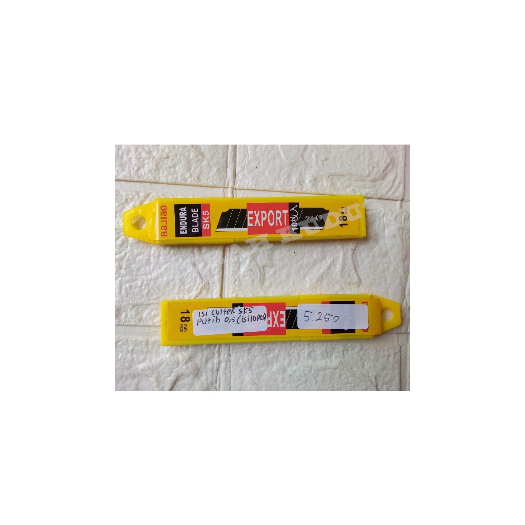 

ISI CUTTER / REFILL SK5 PUTIH 0,5 (ISI 10PCS)
