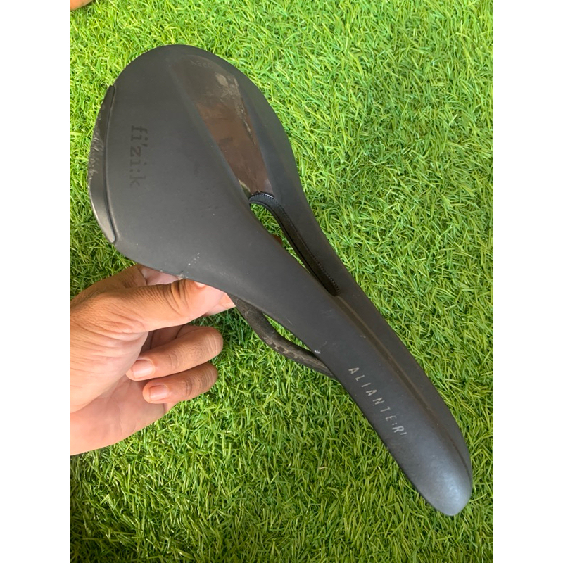 Saddle sadel fizik aliante R1 Rail Carbon  Large Original italy