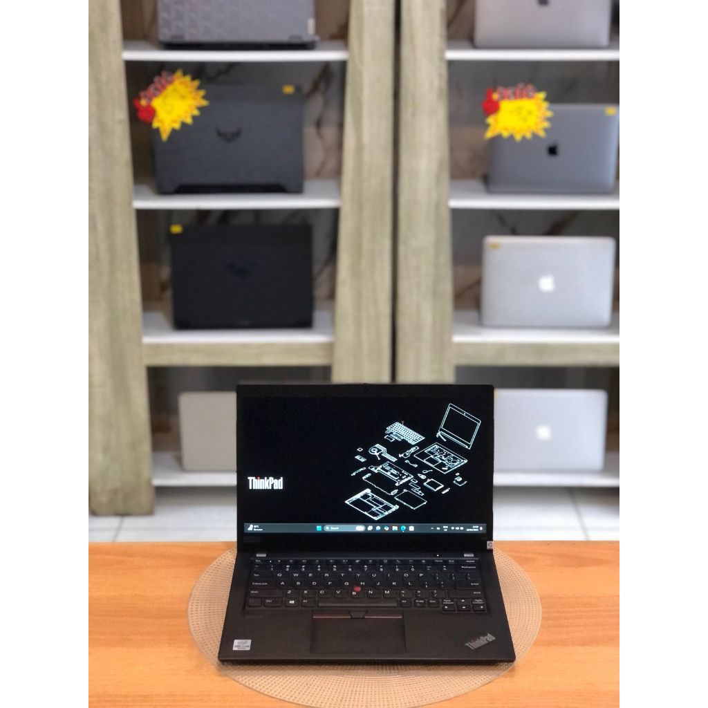 LENOVO THINKPAD X13 | CORE i5-10210U | 16 GB | SSD 256 GB|GARANSI