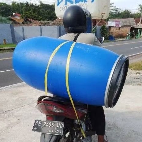 drum plastik 150liter klem dan tutup.bahan kuat