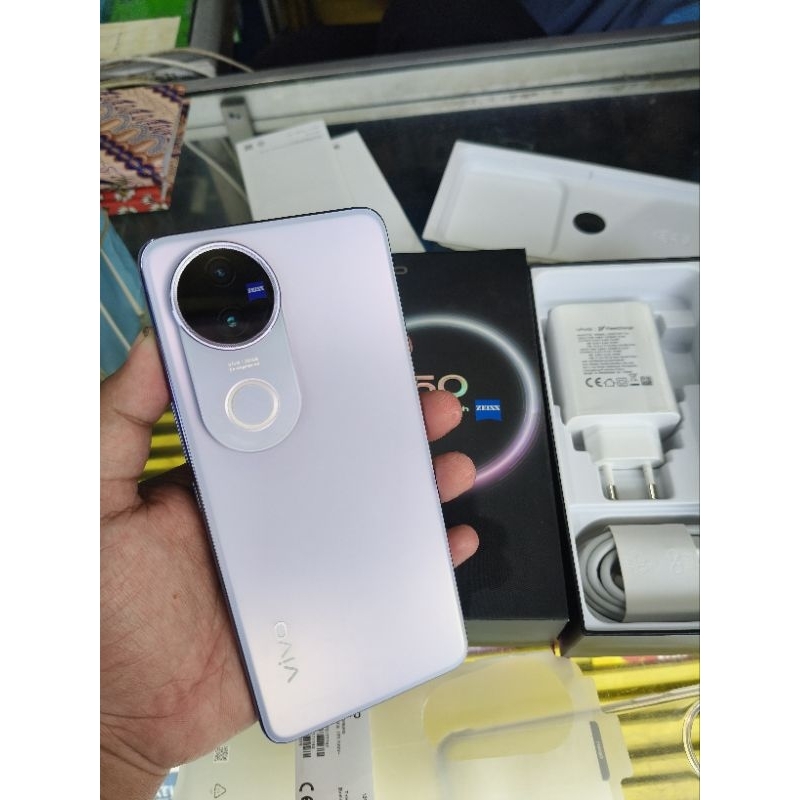 Vivo V50 12/256 Second original
