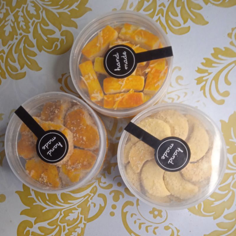 

Kue keringKastangel,PutriSalju,KueKacang...BUNDLEE TERMURAHHH!!!!!