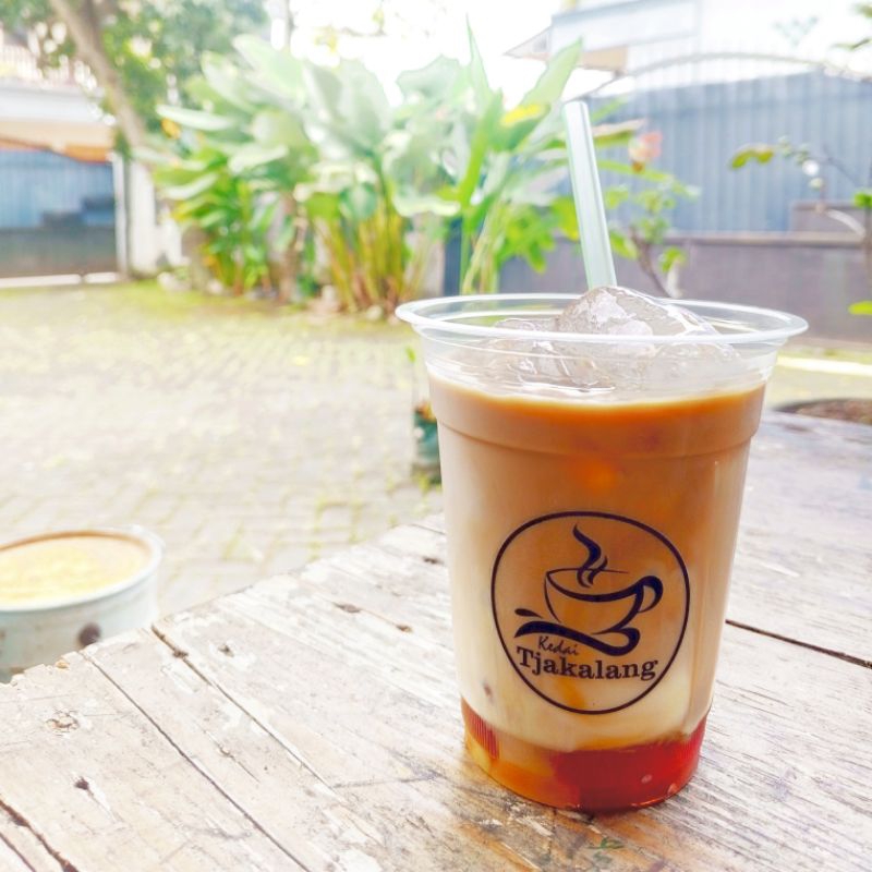 

Es Kopi Susu Caramel